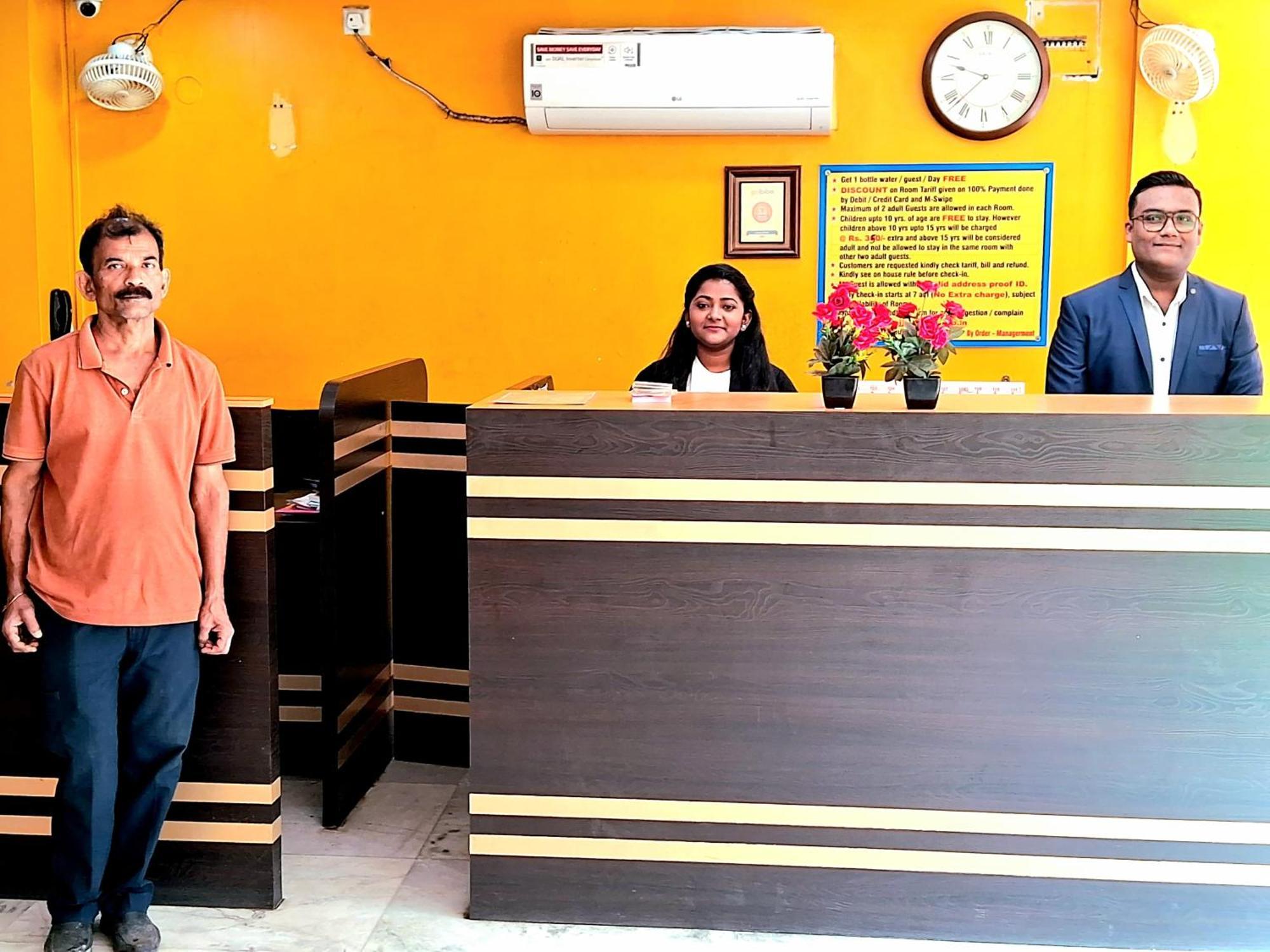 Janata Hotel Calcutta Eksteriør billede